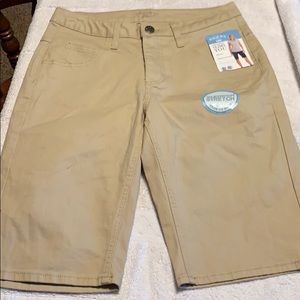 Riders Lee Khaki Shorts Size 4 New